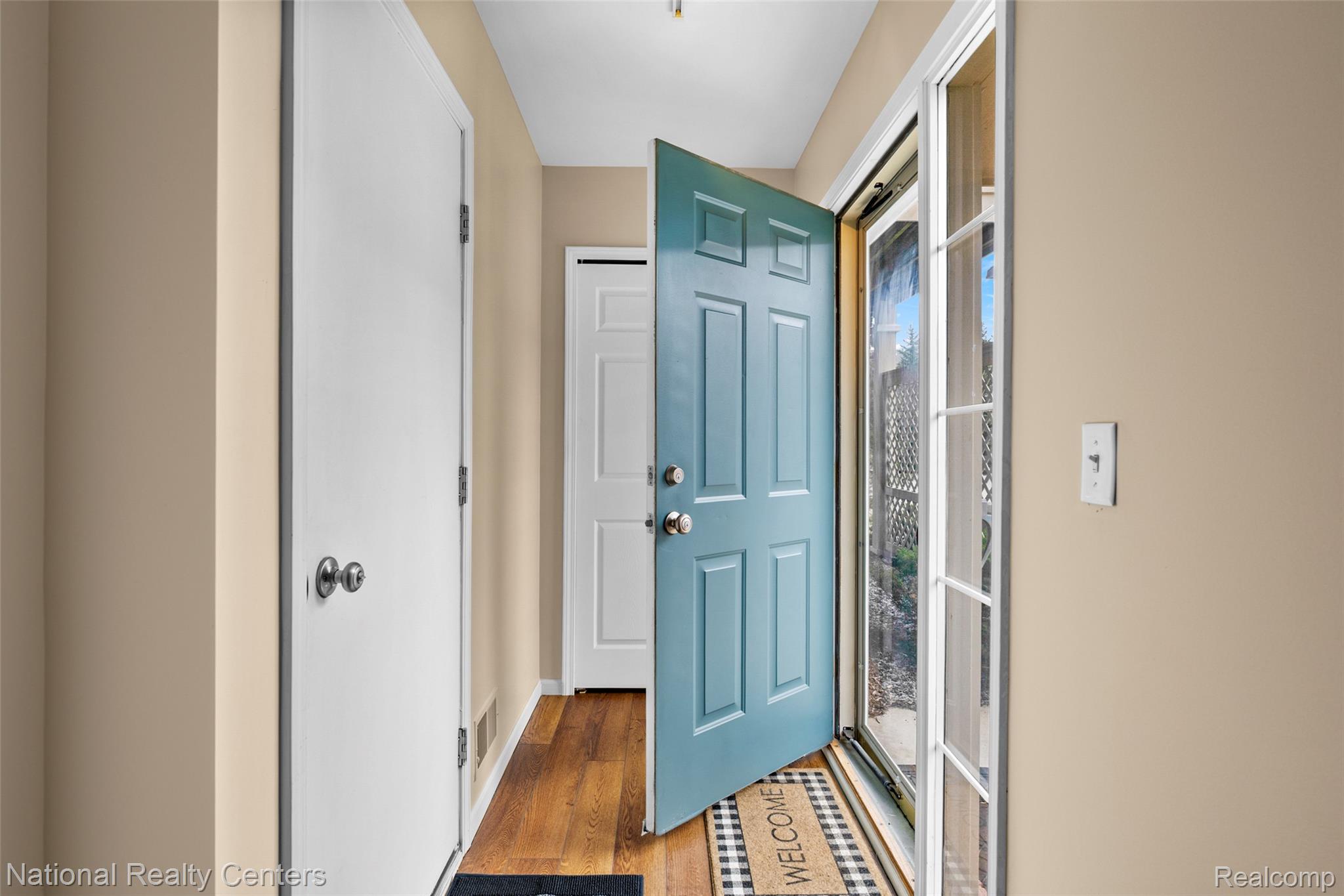 7201 Farmingdale Lane