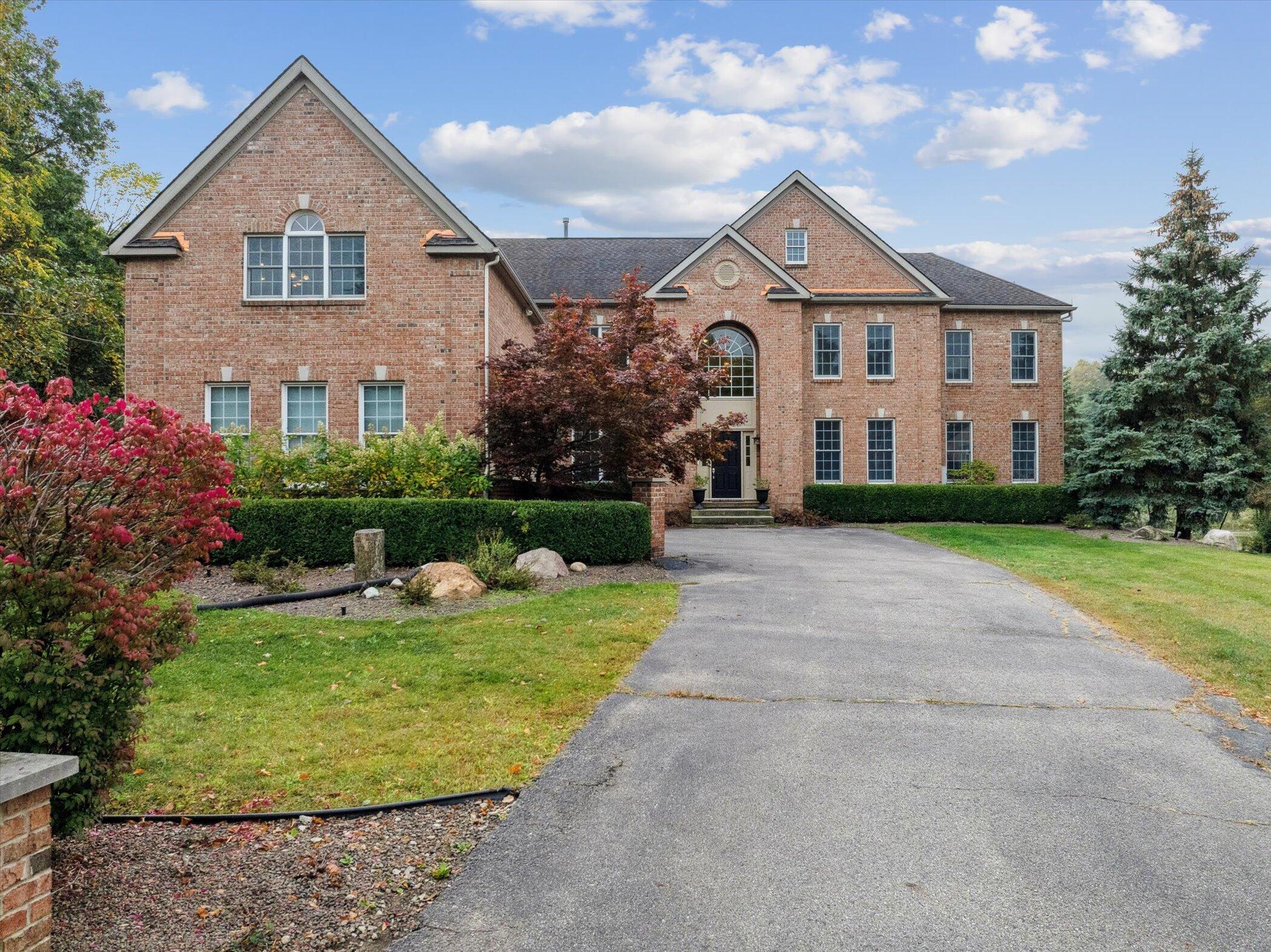 2861 Walnut Ridge Drive