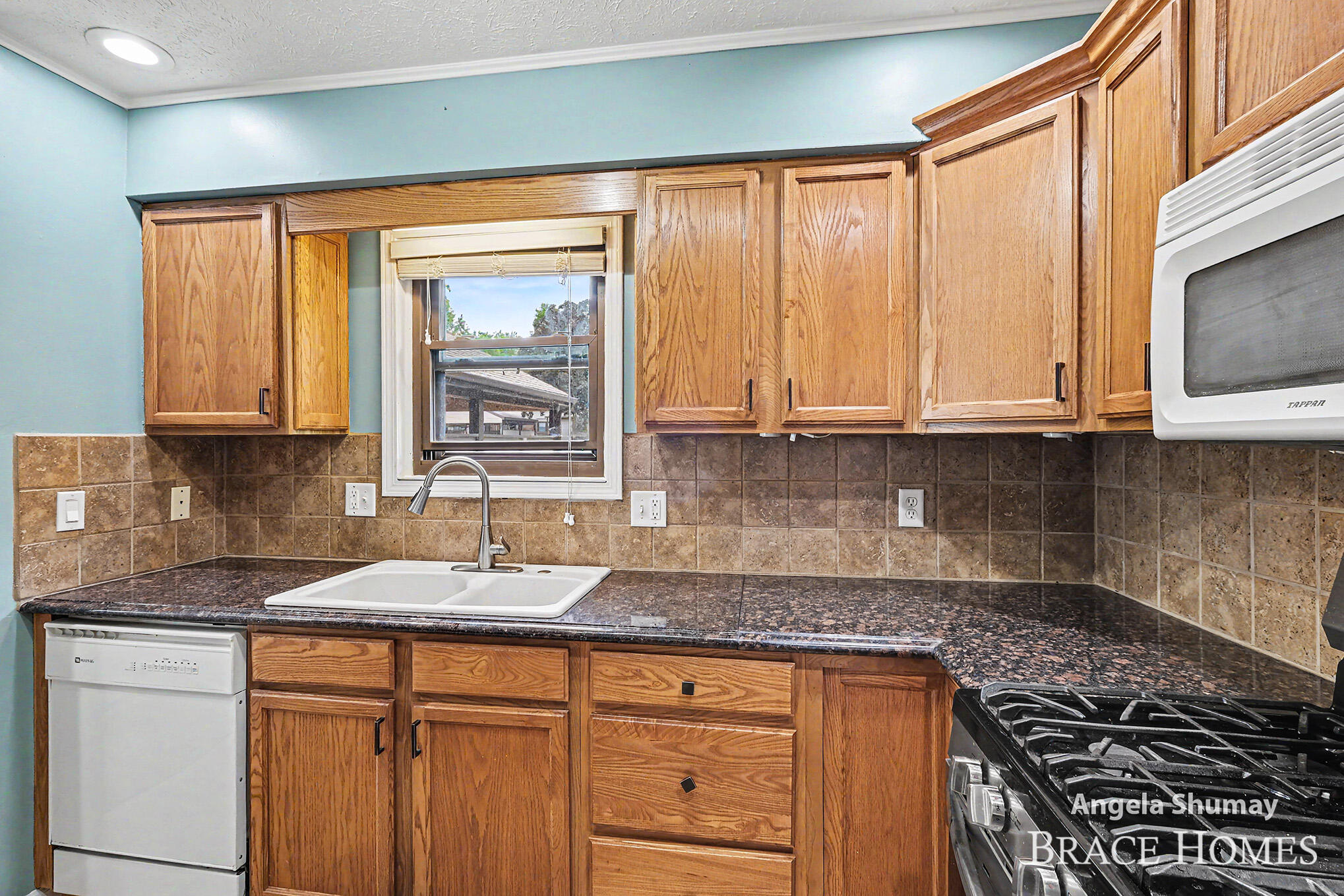 2631 Chatham Woods Drive SE