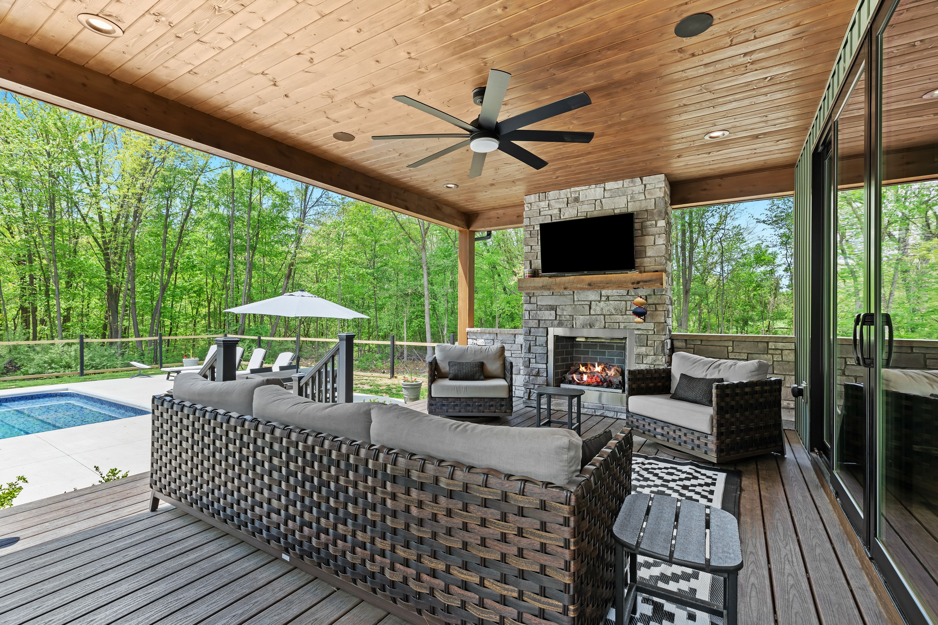 4286 CENTER Road