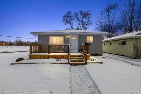 173 High Street Pontiac City MI 48342