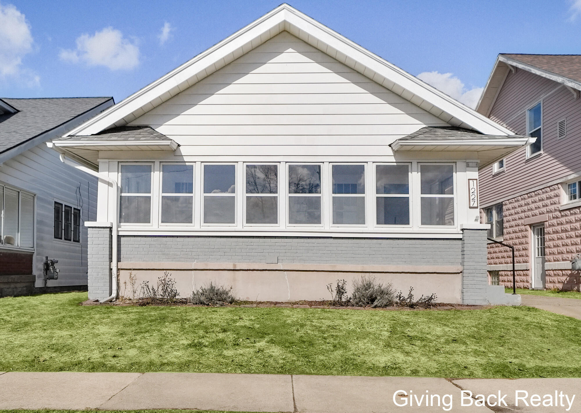 1227 Joosten Street SW