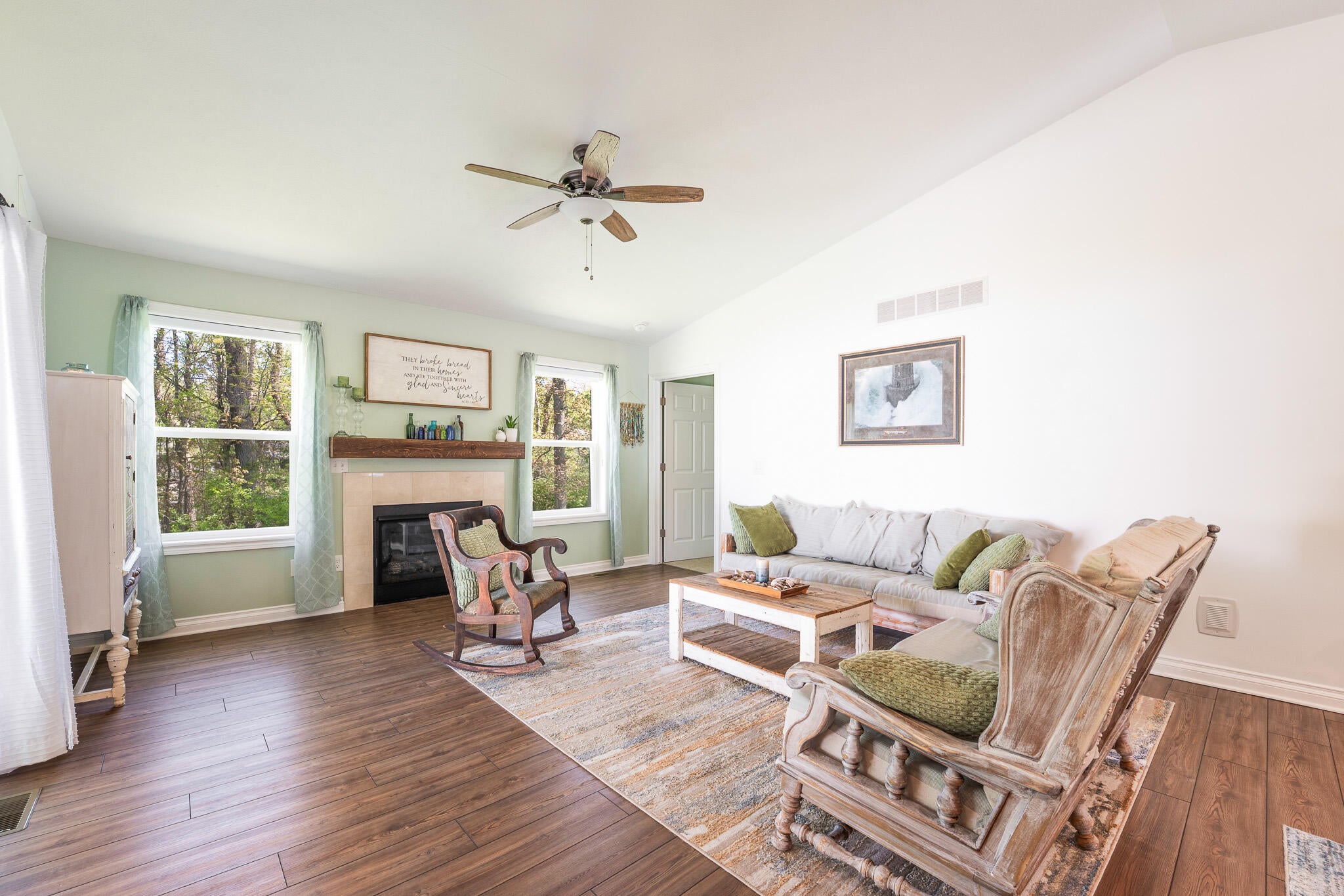 7190 Glendora Lane
