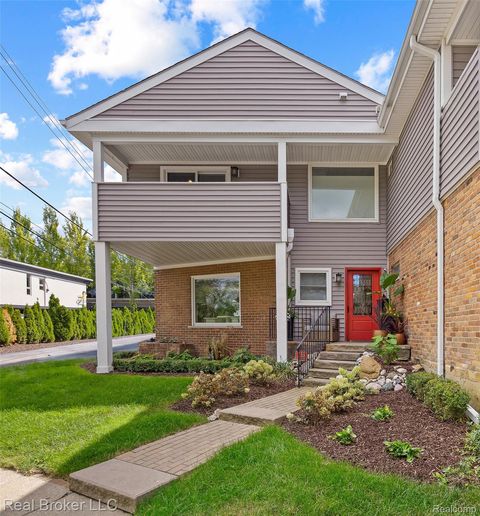 255 Southfield Road Birmingham City MI 48009