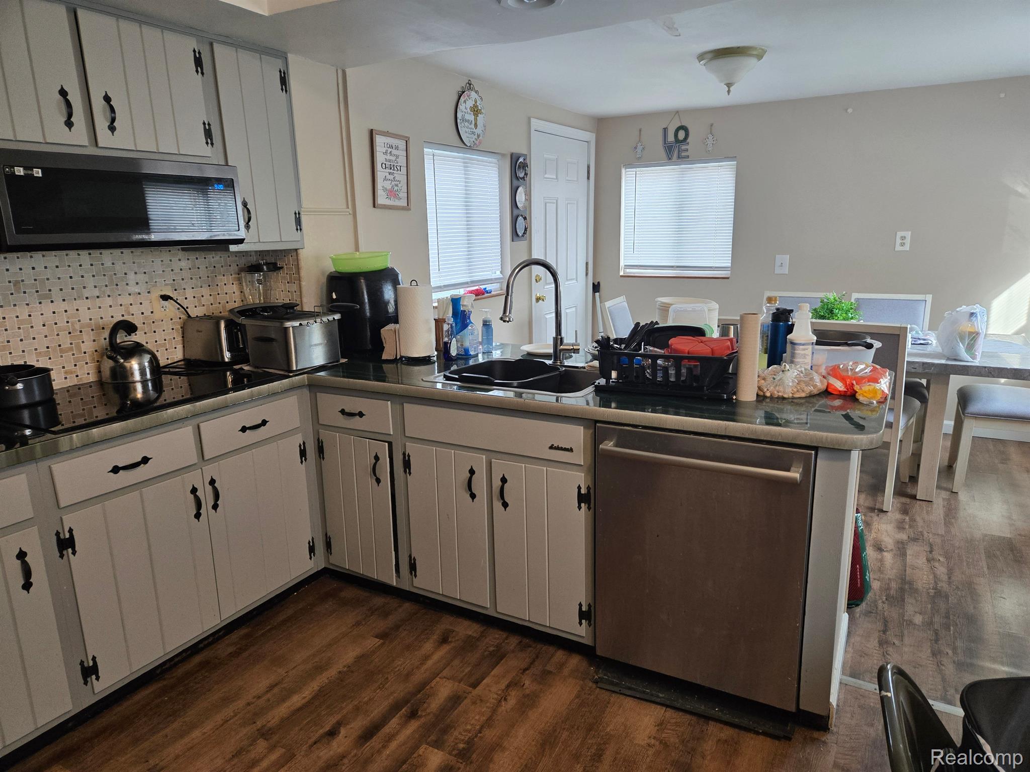 20857 HAWTHORNE Street