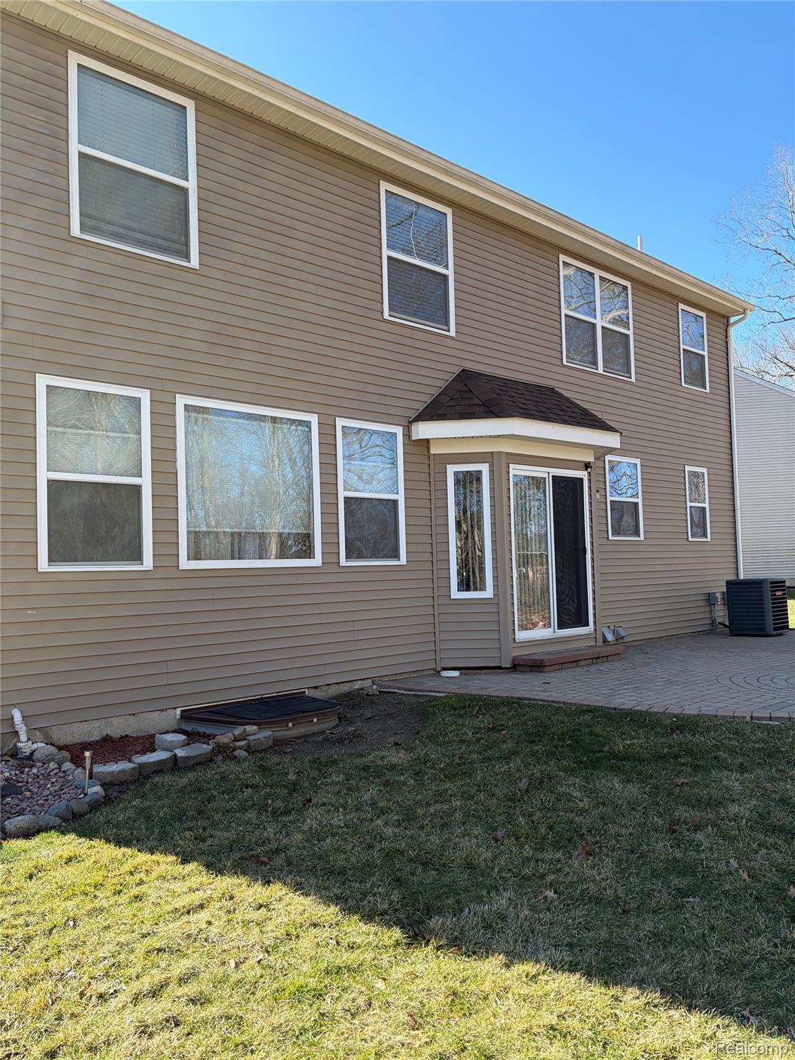 44265 Timberview Court