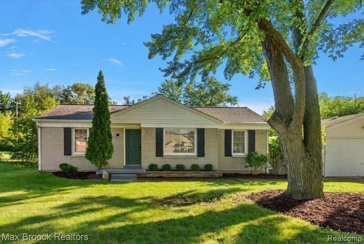 2600 Candlewick