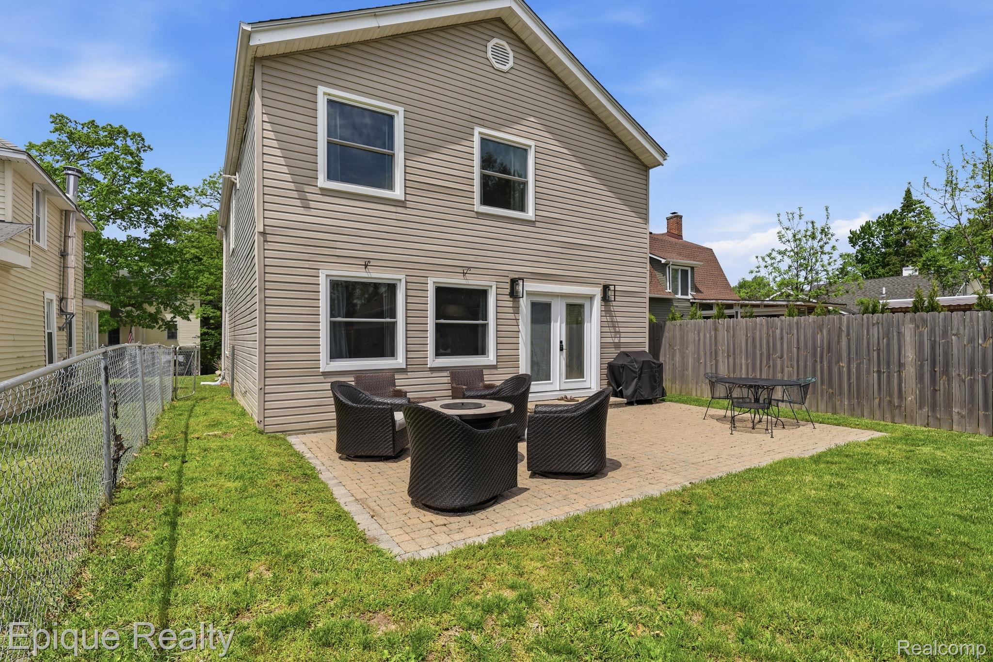 72 N North Shore Drive