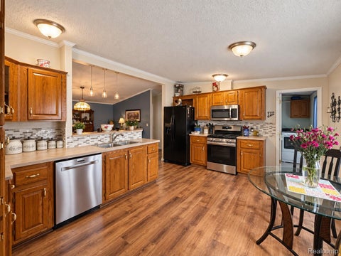 Tiny photo for 30007 Meadow LN, Gibraltar City, MI 48173 (MLS # 20261071735)