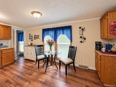 Tiny photo for 30007 Meadow LN, Gibraltar City, MI 48173 (MLS # 20261071735)