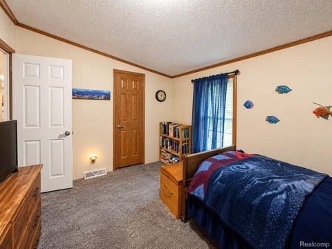 Tiny photo for 30007 Meadow LN, Gibraltar City, MI 48173 (MLS # 20261071735)