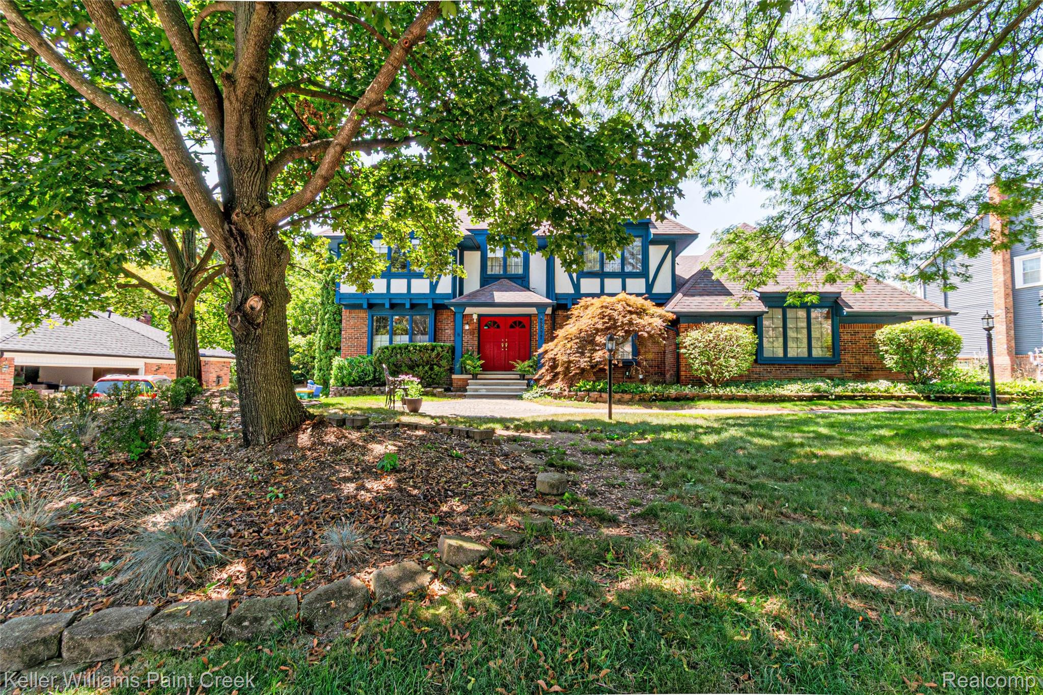 22577 Shadowglen Drive