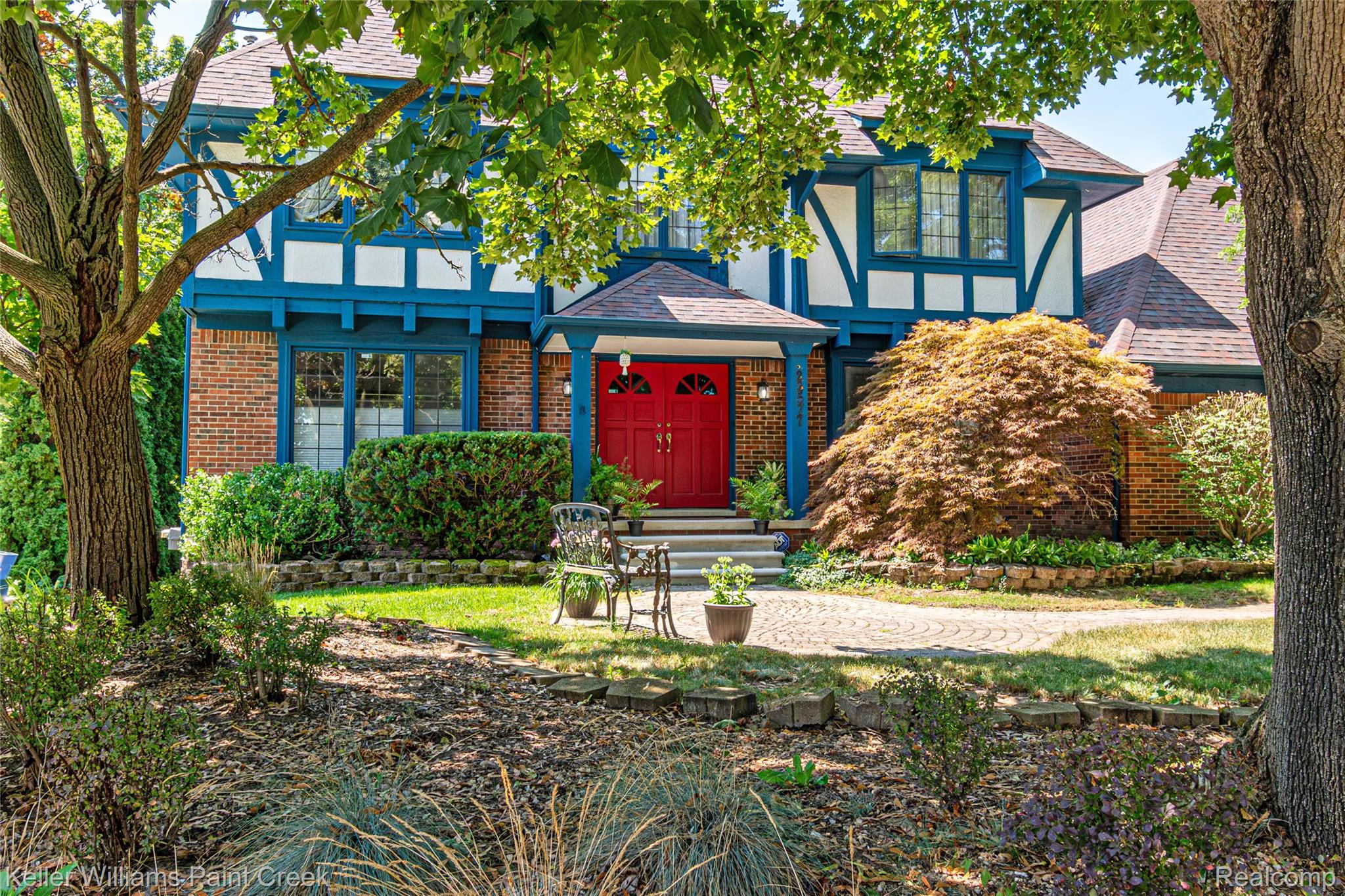 22577 Shadowglen Drive