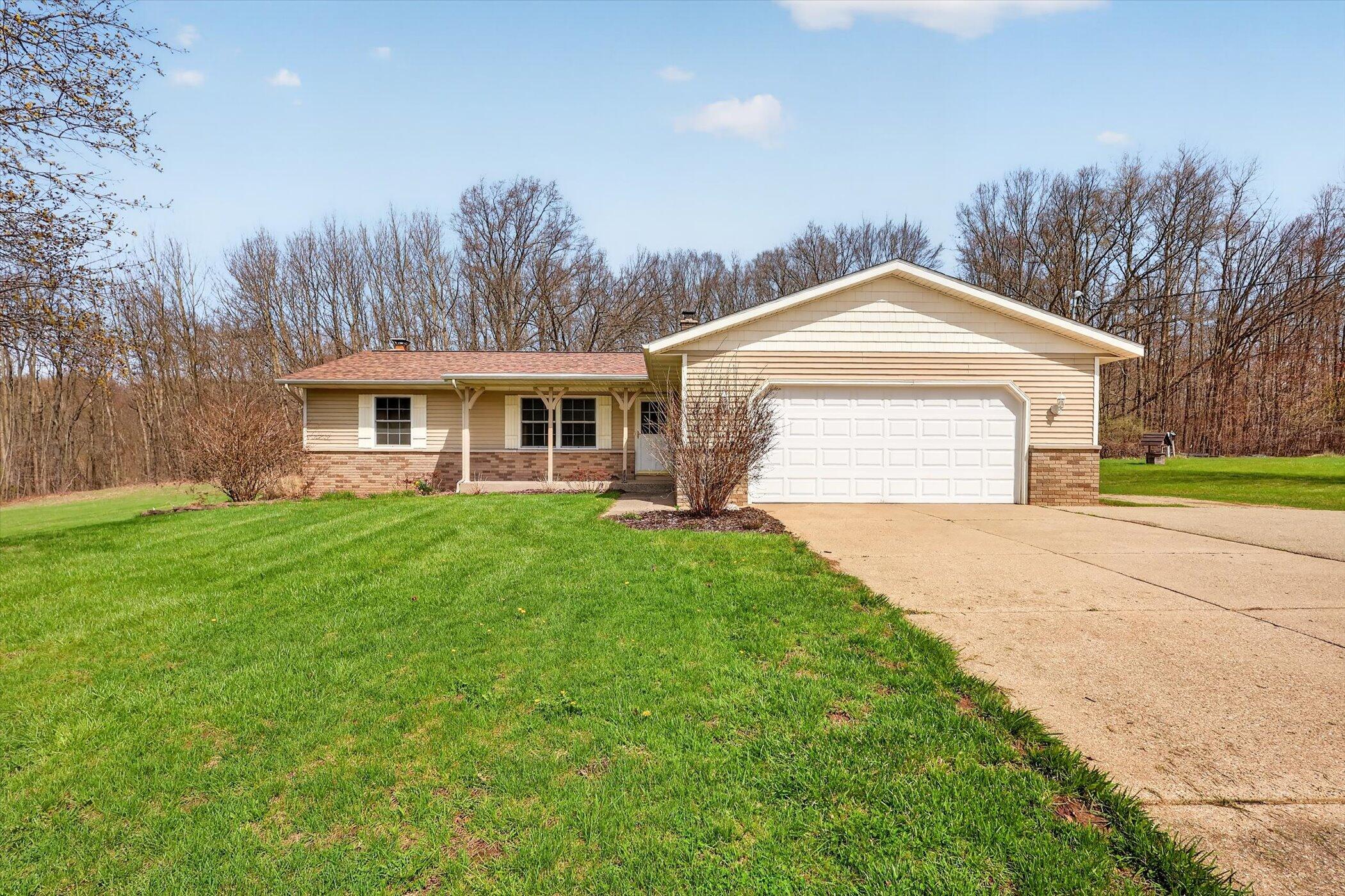 7045 17 Mile Road NE