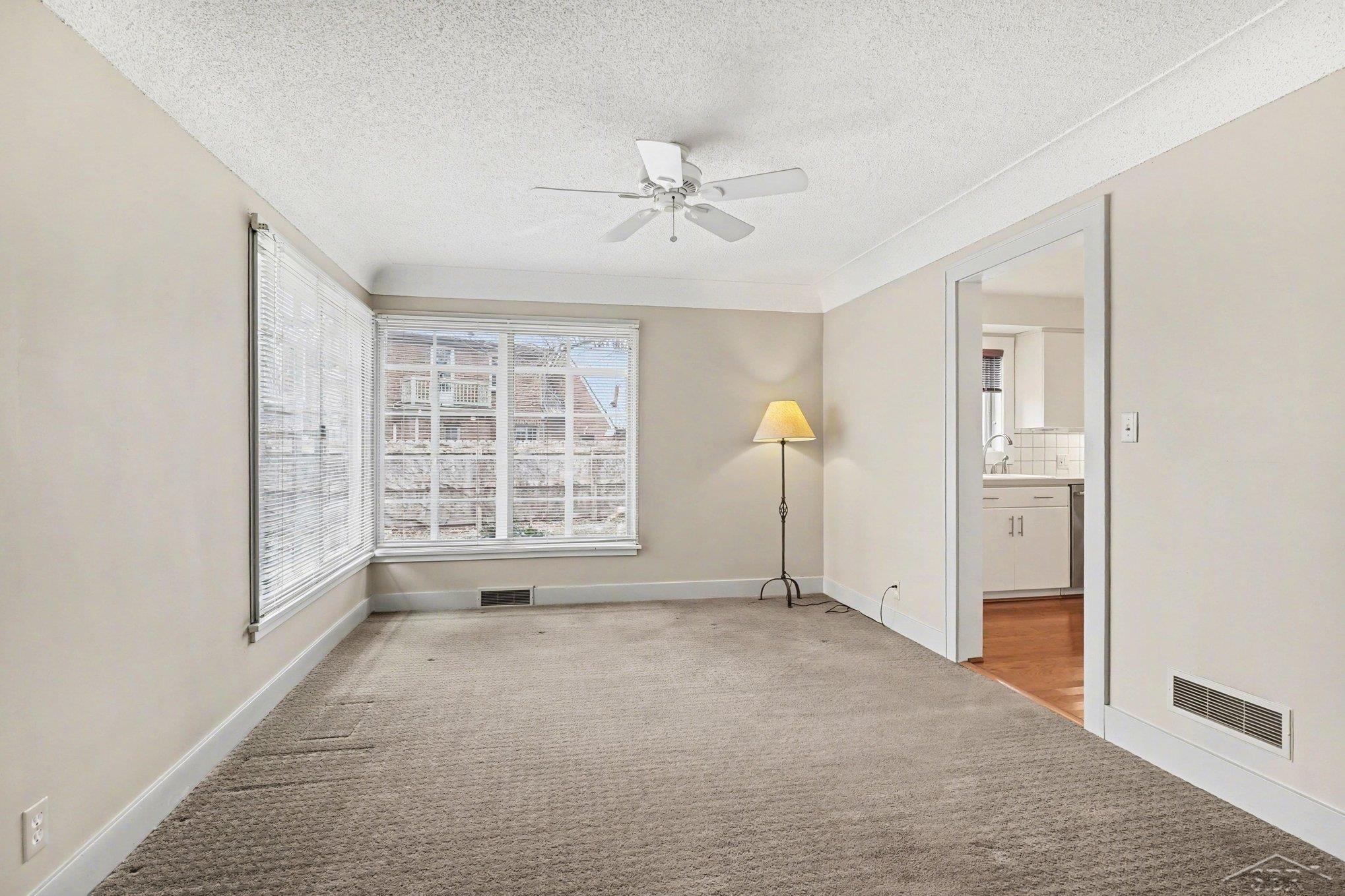 2319 Delaware Boulevard