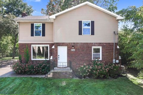 6044 Davison Road Burton City MI 48509