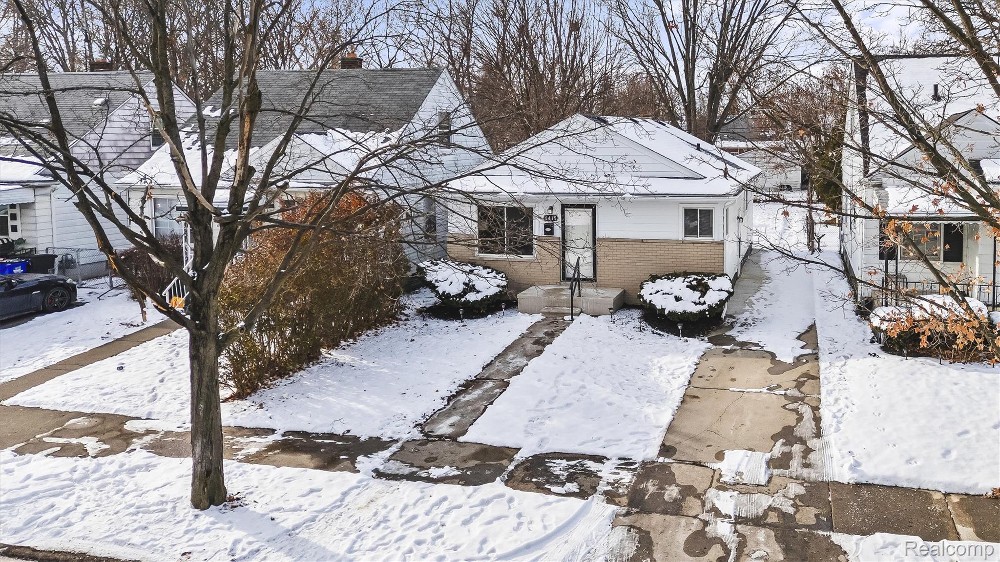 6415 Plainview Avenue