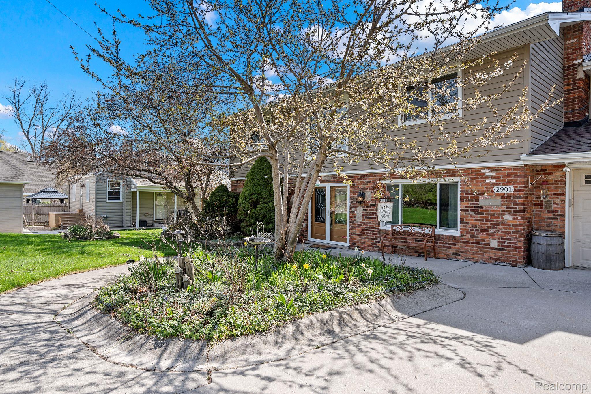 2901 School Lake Drive