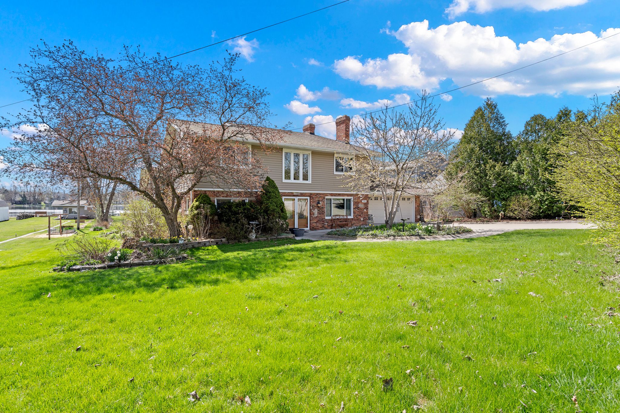 2901 School Lake Drive