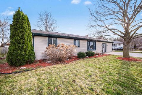 9855 Elmwood Drive Tittabawassee Township MI 48623