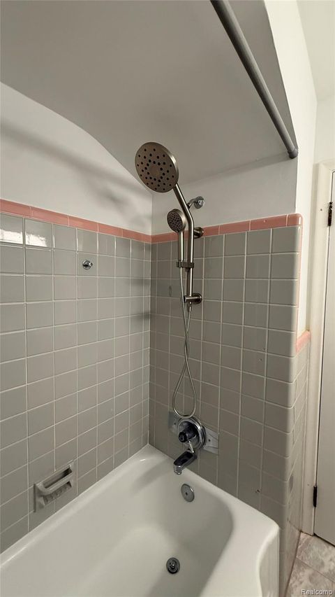 Tiny photo for 4845 KEITHDALE Lane, Bloomfield Charter Township, MI 48302 (MLS # 20261022945)