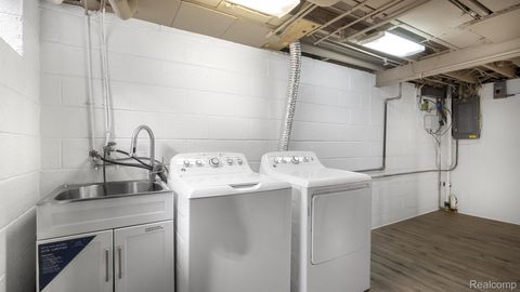 Tiny photo for 4845 KEITHDALE Lane, Bloomfield Charter Township, MI 48302 (MLS # 20261022945)