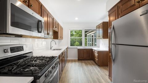 Tiny photo for 4845 KEITHDALE Lane, Bloomfield Charter Township, MI 48302 (MLS # 20261022945)