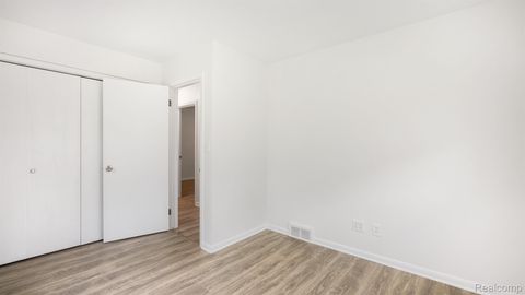 Tiny photo for 4845 KEITHDALE Lane, Bloomfield Charter Township, MI 48302 (MLS # 20261022945)