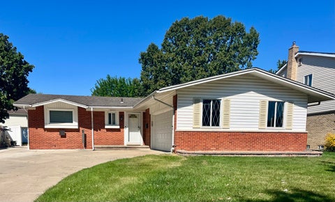 Photo of 19342 Coventry Drive, Riverview City, MI 48193 (MLS # 81026045794)