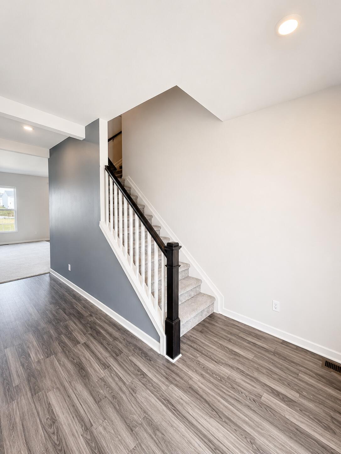 251 Quartz Way