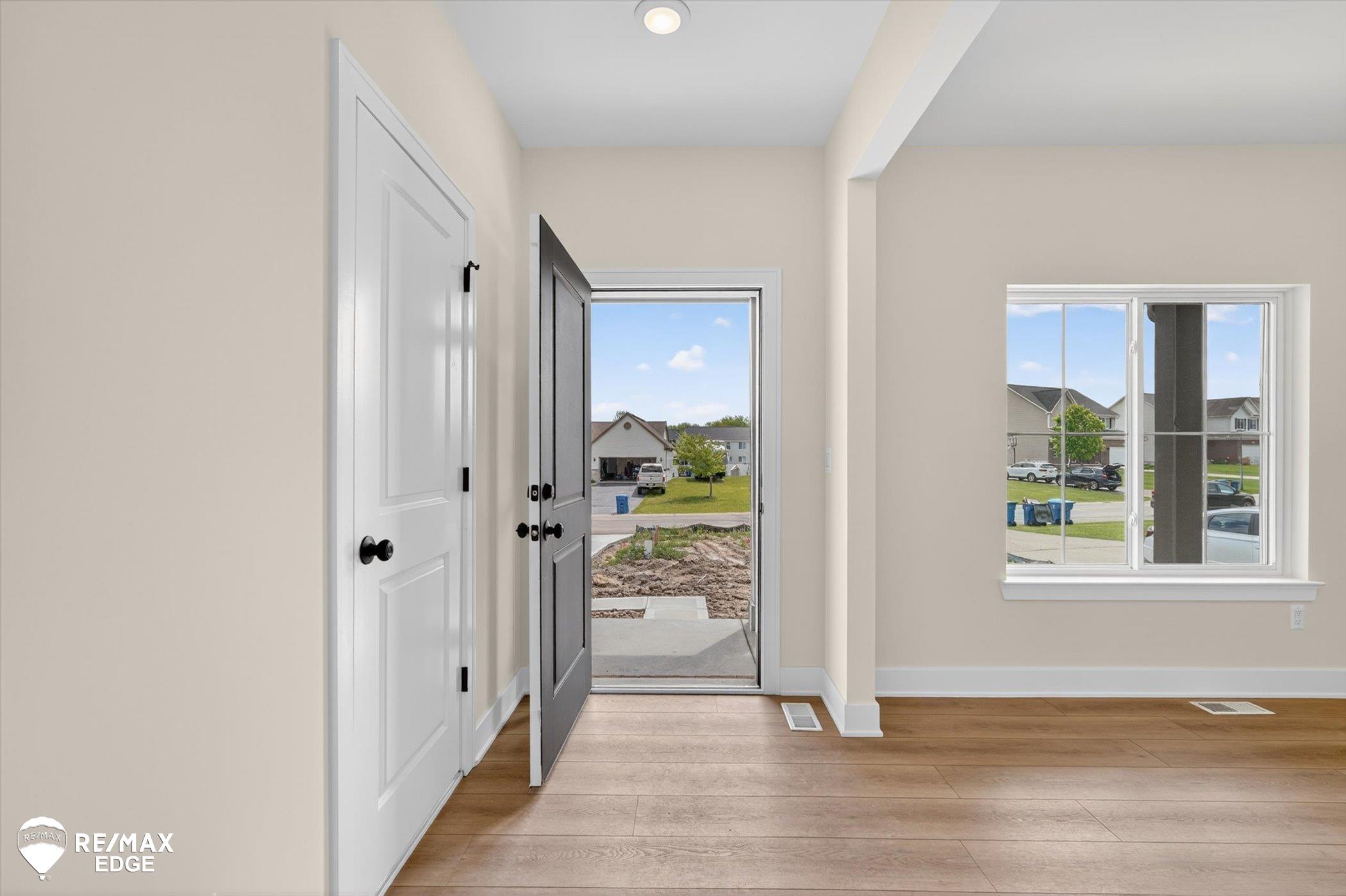 8100 Peninsula Circle