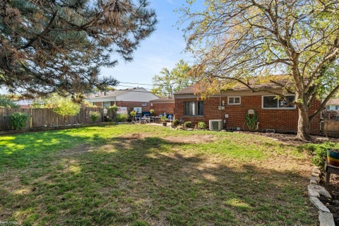 Tiny photo for 35408 Simon Drive, Clinton Charter Township, MI 48035 (MLS # 58050225419)