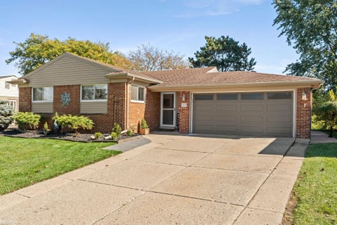 Tiny photo for 35408 Simon Drive, Clinton Charter Township, MI 48035 (MLS # 58050225419)