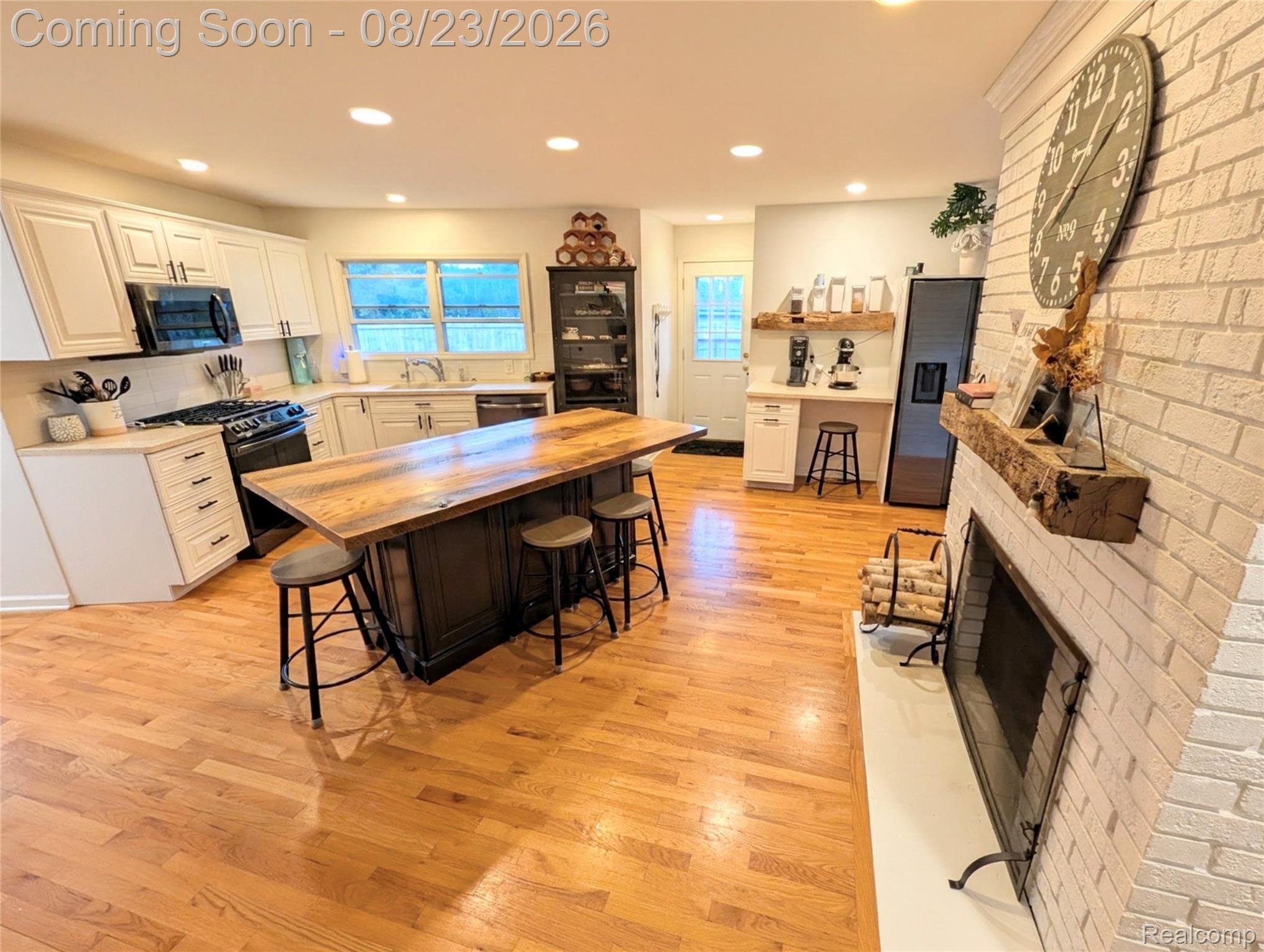 9004 Del Rio Drive