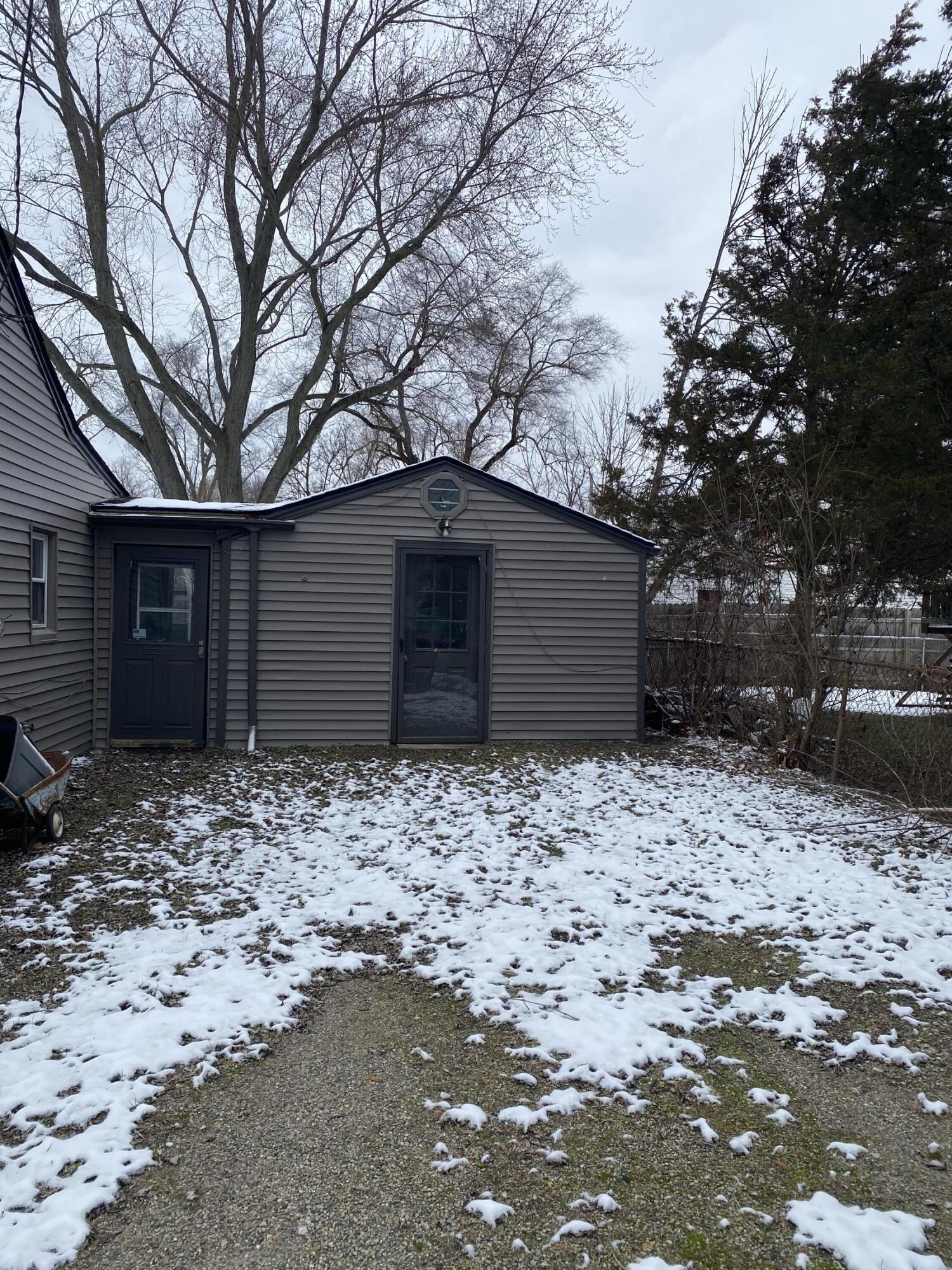 1095 Harding Drive