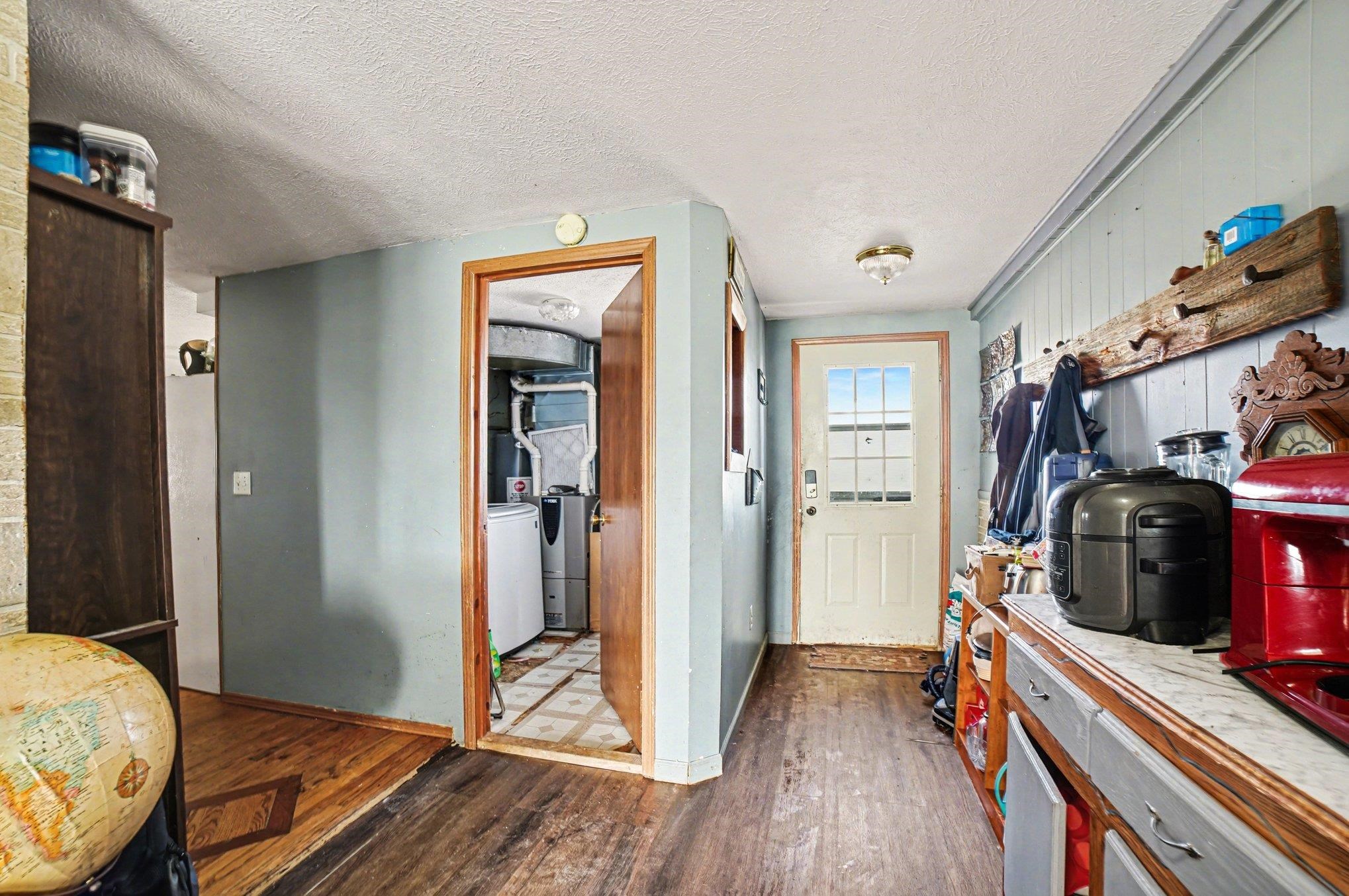 996 E Monroe Road