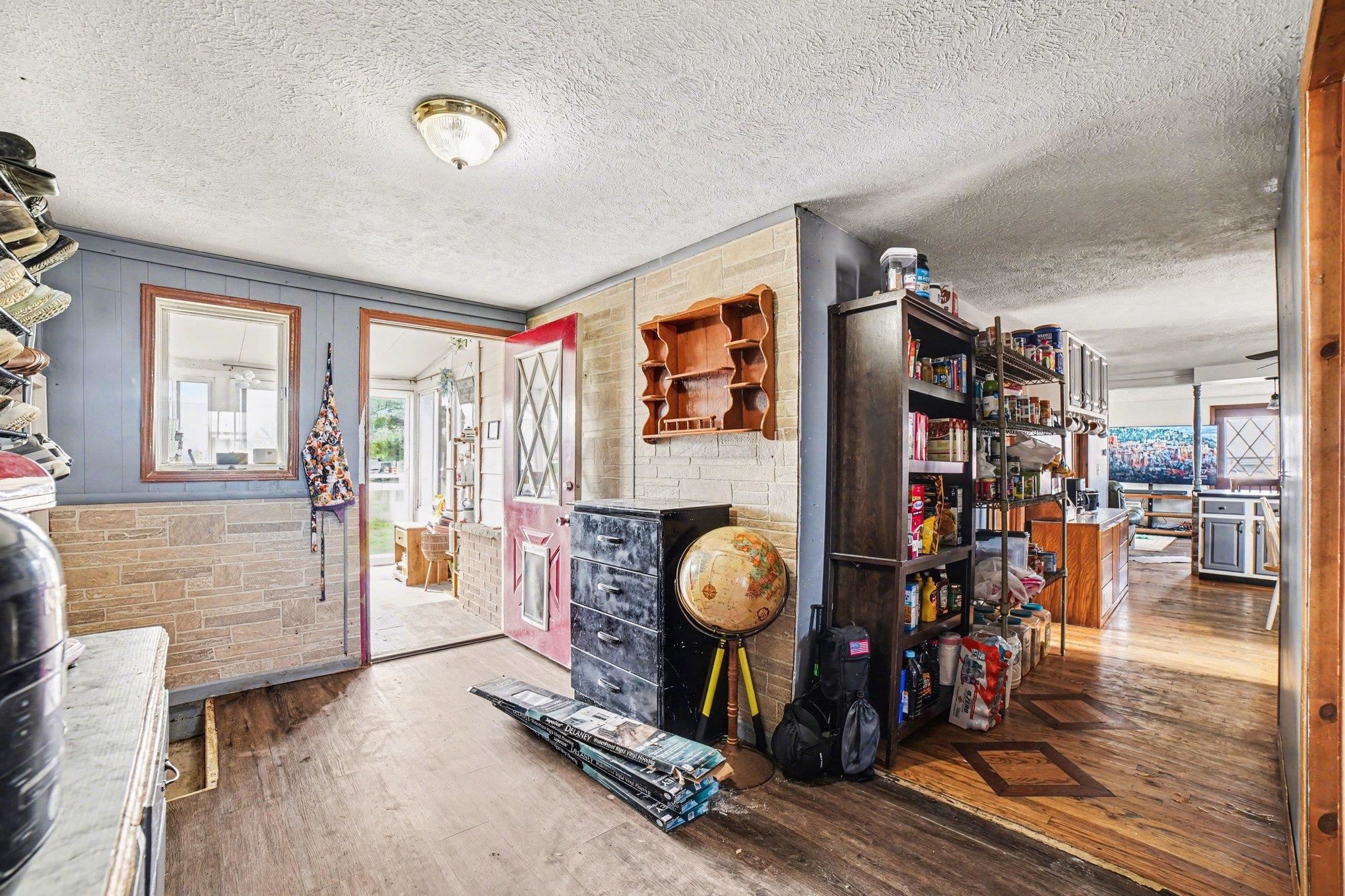 996 E Monroe Road