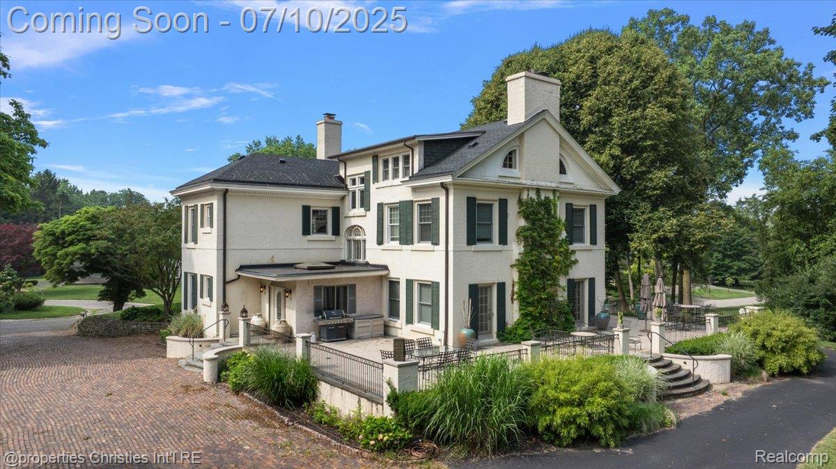 777 Kensington Lane