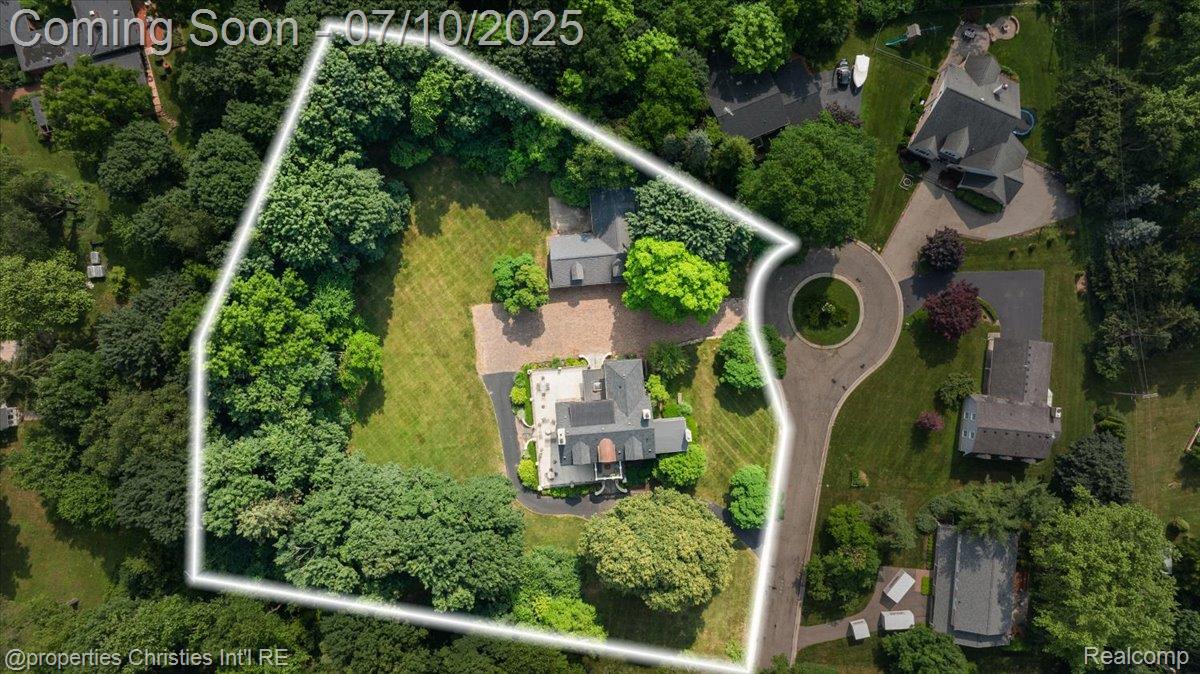 777 Kensington Lane