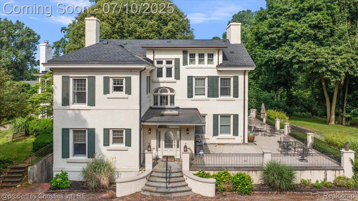 777 Kensington Lane