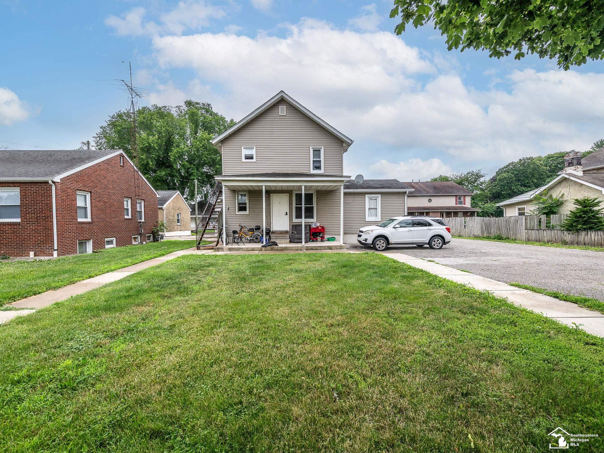 926 E Front Street