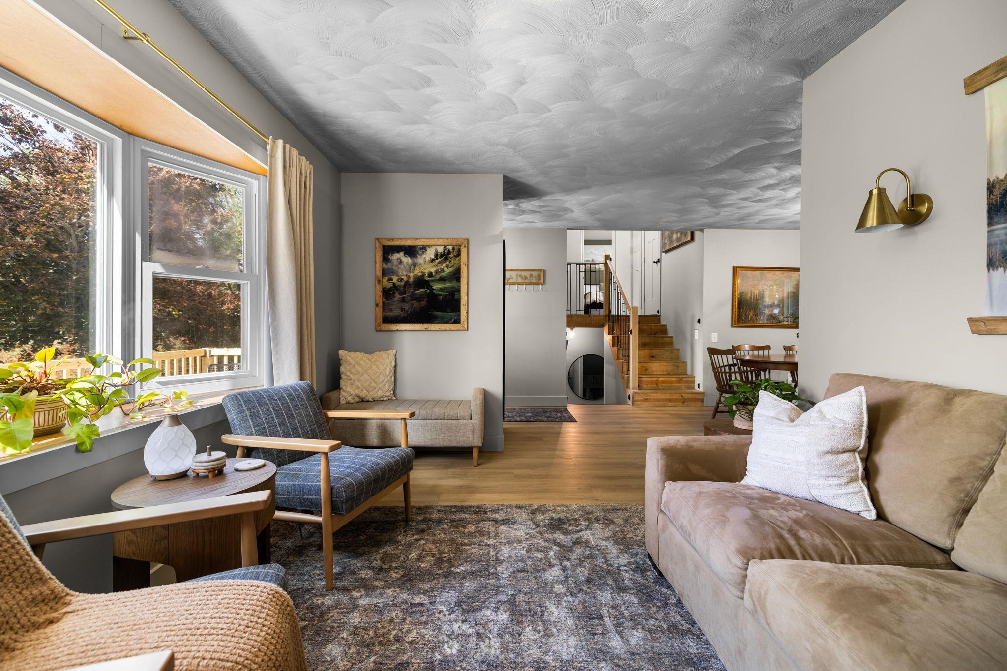 7297 Whispering Hills