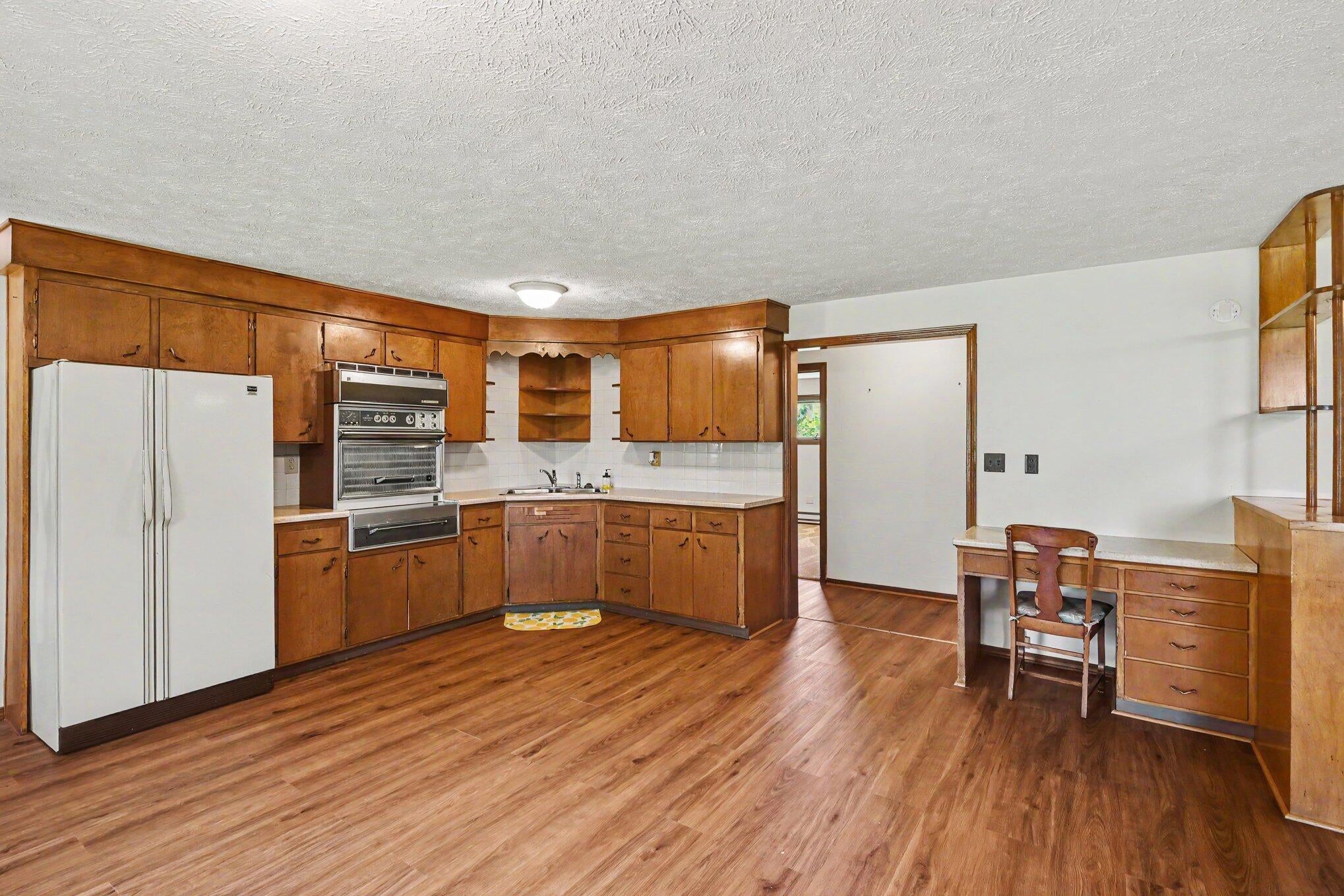 5405 Hartman Road