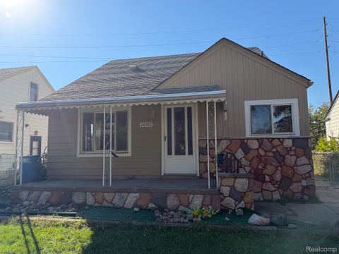 Photo of 26743 Lenox Avenue, Madison Heights City, MI 48071 (MLS # 20261082840)