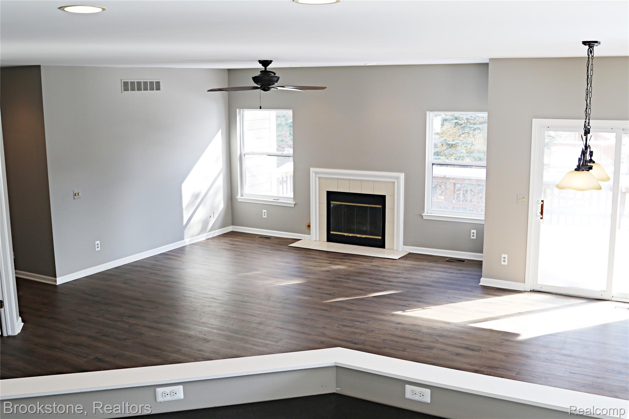 5624 Northcrest Crossing