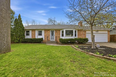 5359 Burgis Avenue SE Kentwood City MI 49508