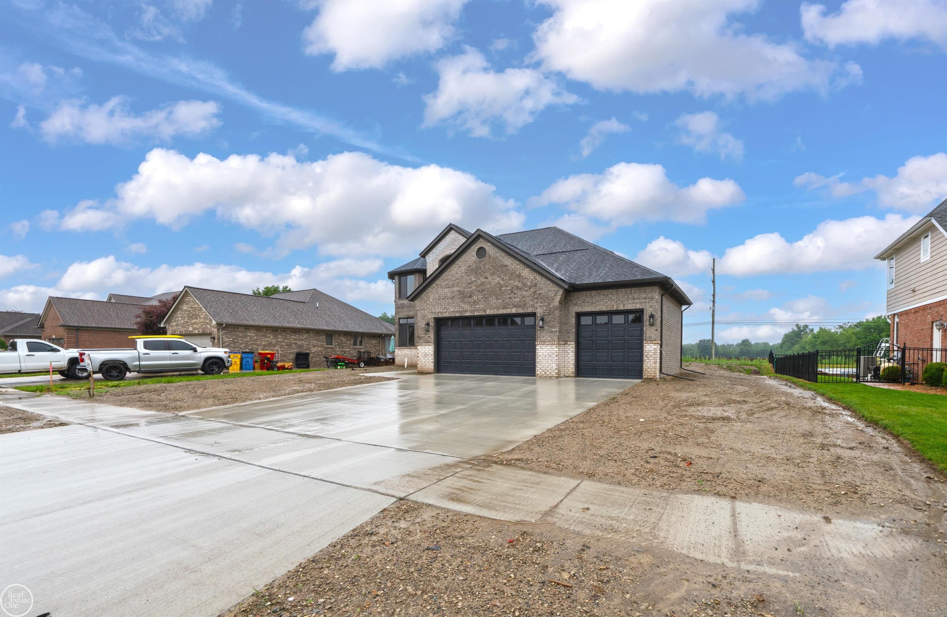 36711 N Pointe Drive