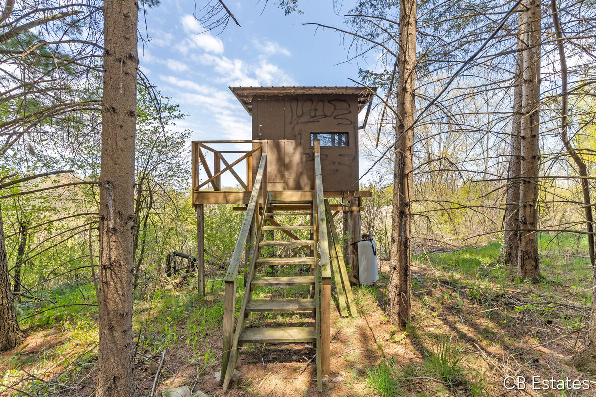 7147 6 Mile Road