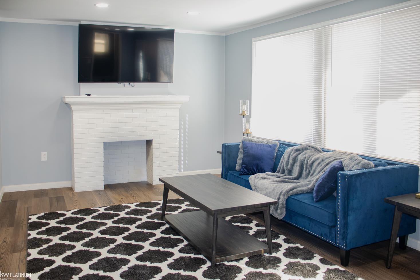 11835 Sanford Street