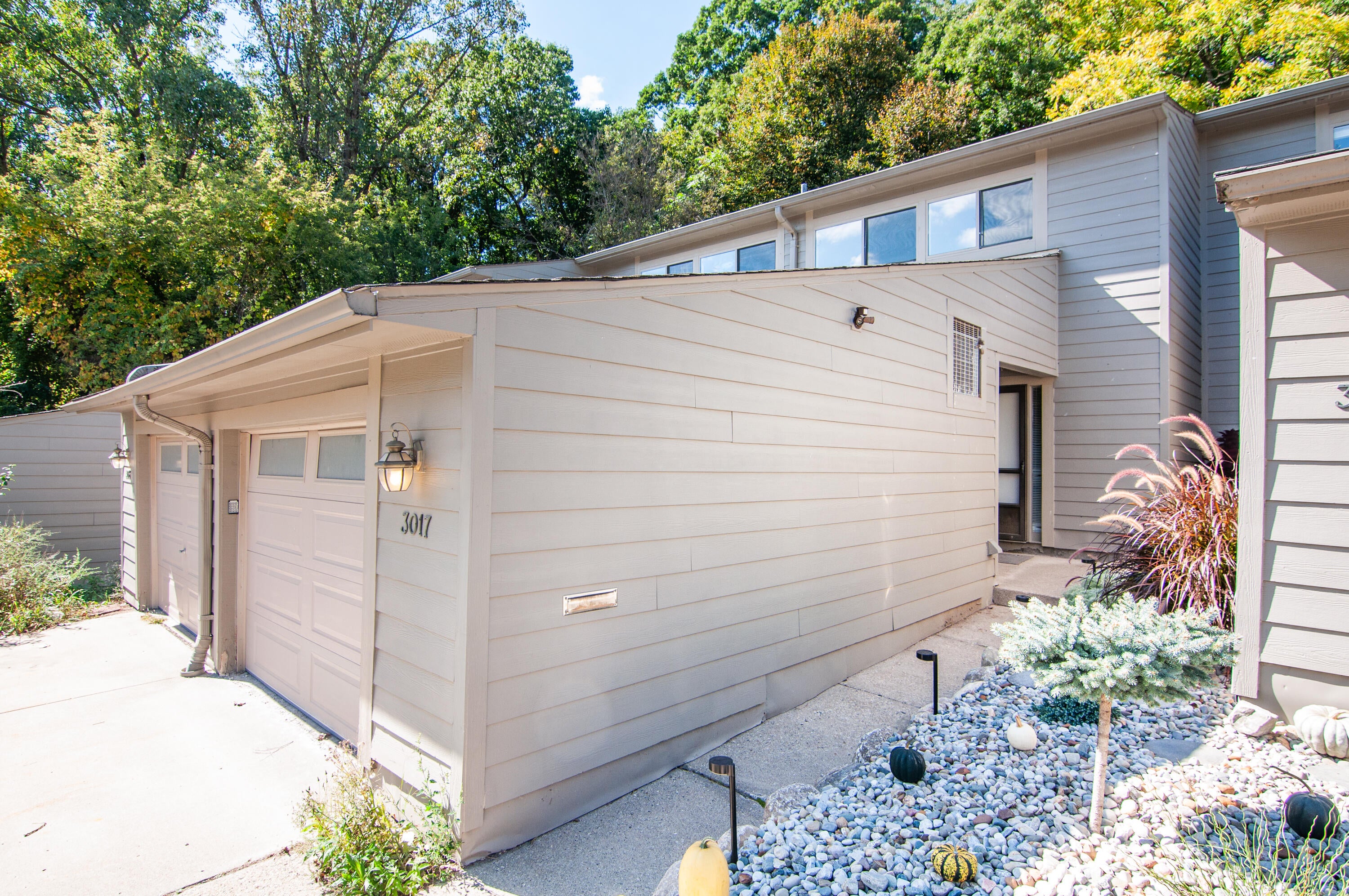 3017 Lakehaven Court